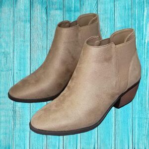 Pierre Dumas booties